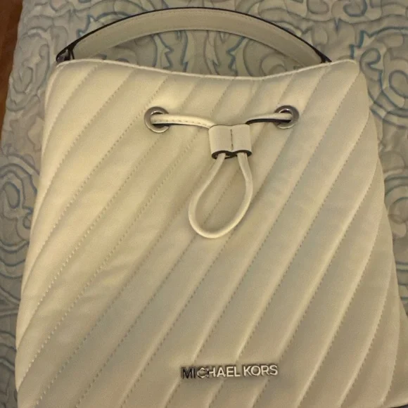 Michael Kors purse - Picture 1 of 4